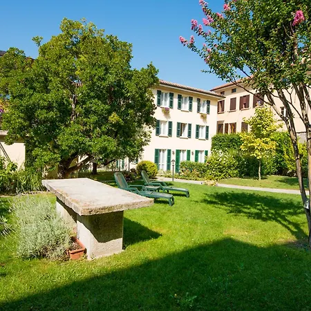 Aparthotel La Limonera 3*